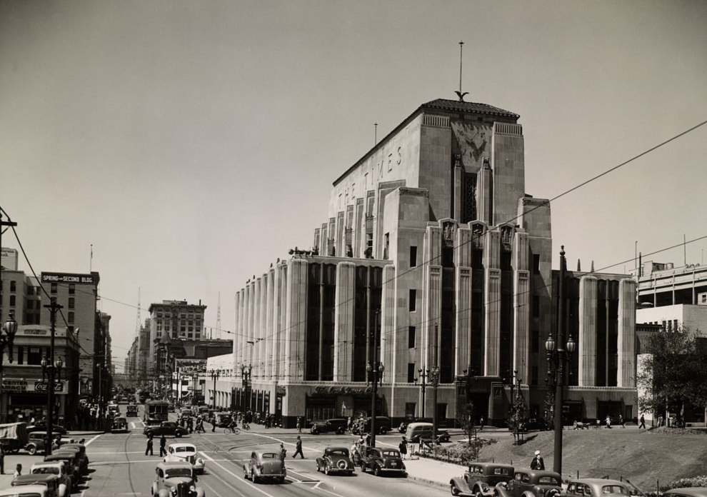 Times-Building-LA-1947-e1449234886601