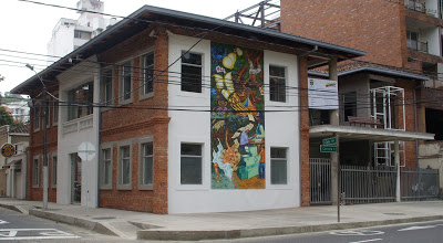 biblio-del-cente-fachada-total-esquina-al-65-SS859999.jpg