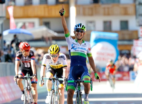 Esteban-Chaves-en-el-Giro-de-Italia-2.jpg