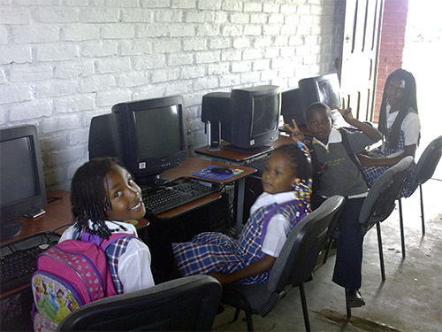 computadores-Corinto.jpg