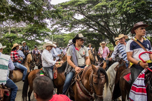 Cabalgata-Feria-de-Santander-de-Quilichao.jpg