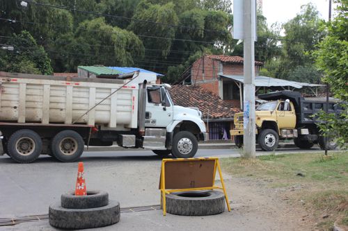 bloqueo-calle-2.jpg