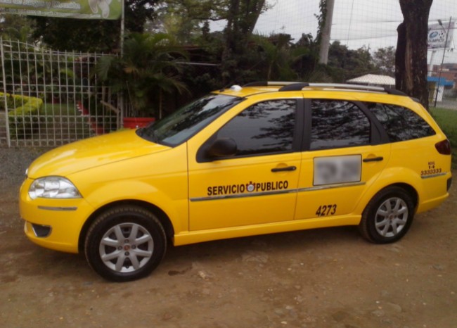 taxista_cali_la_nube_-_ildefonso_barajas.jpg