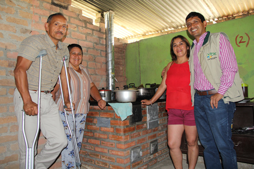 Estufas Ecoeficientes de la mano con el medio ambiente en Morales, Cauca Estufas Ecoeficientes de la mano con el medio ambiente en Morales, Cauca