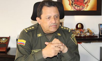OTRA-VEZ-LA-POLICIA.jpeg