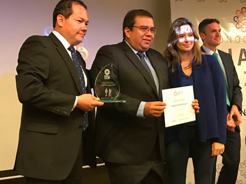 Gobernador del Cauca recibe reconocimiento por su trabajo en favor de la PAZ