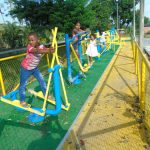 Gimnasios al aire libre y juegos para la comunidad de Villa Rica
