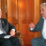 Uribe trató a Pepe Mujica como “criminal” y en las redes se lo cobraron