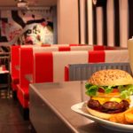 La Hamburguesería está de quinceañera y yo soy el edecán