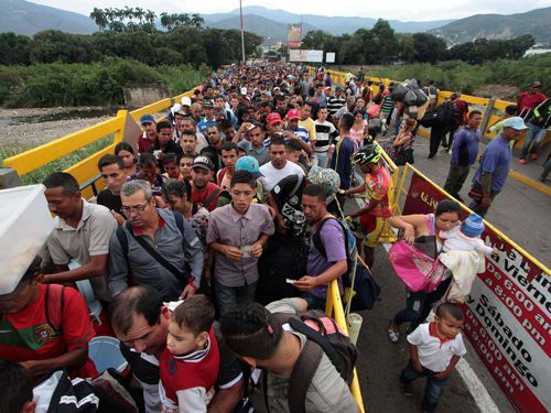 ATAJANDO VENEZOLANOS ATAJANDO VENEZOLANOS