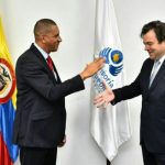Defensor del Pueblo involucrado en venta ilegal de lotes
