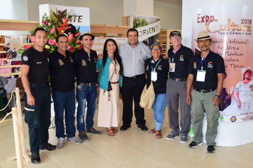 Exitosa-semana-para-artesanía-y-empresarios-del-turismo-1.jpg