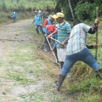 Mantenimiento vial en Morales realizado por la misma comunidad