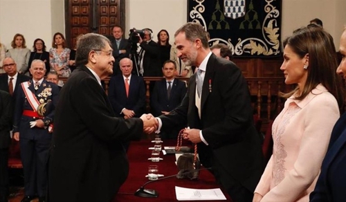 El-escritor-nicaragüense-Sergio-Ramírez-ganó-el-Premio-Cervantes.jpg