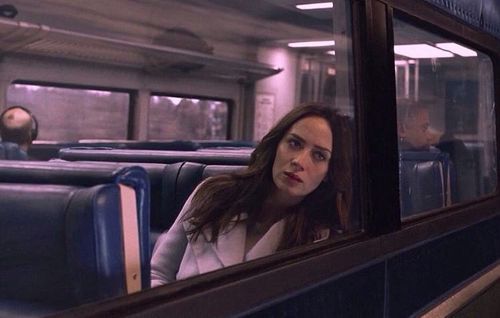 LA CHICA DEL TREN LA CHICA DEL TREN