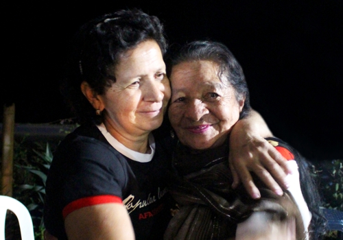 42-años-de-ausencia-no-debilitaron-el-amor-filial-7.jpg