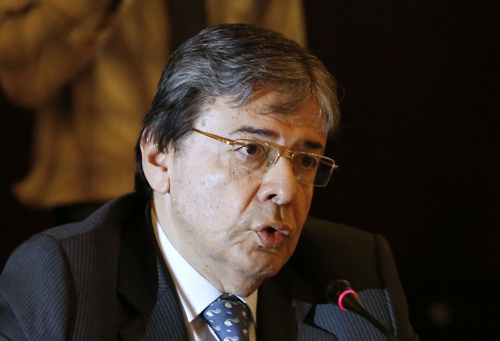 Carlos Holmes Trujillo