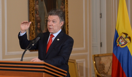 Muchas-gracias-presidente-Santos.jpg