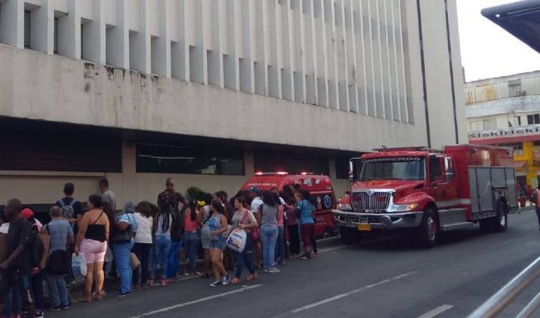 LOS ASCENSORES DE CALI 2 LOS ASCENSORES DE CALI 2