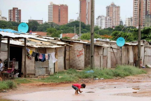 modelo-económico-neoliberal.jpeg