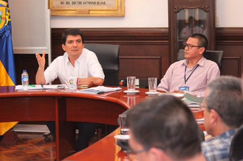Encuentro-Alcalde-con-sector-Salud_1