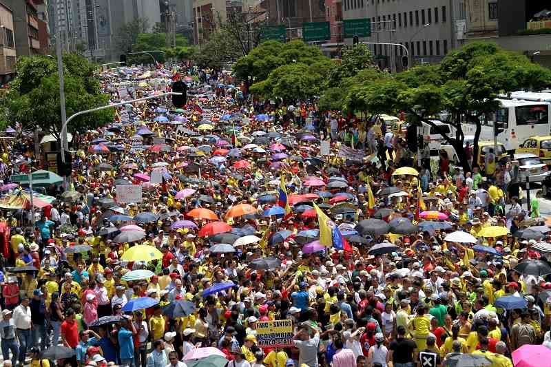 LA-MARCHA-DEL-HUMO.jpg