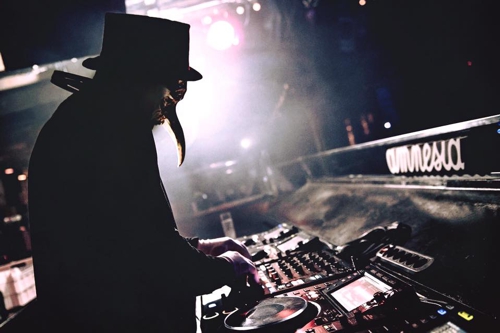in the night de Claptone