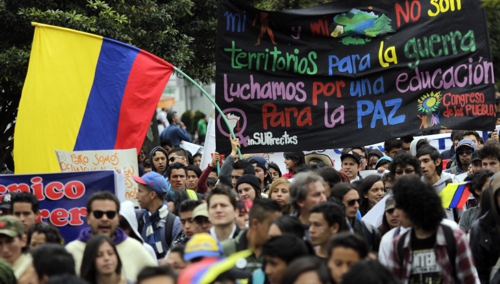 La-revolución-no-tiene-nada-que-ver-con-Petro-ni-con-las-Farc.jpg