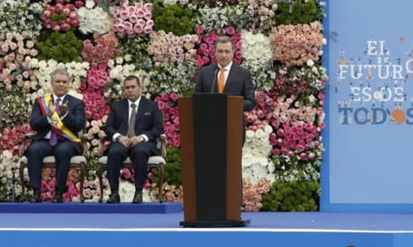 NUESTRO MEDROSO PRESIDENTE