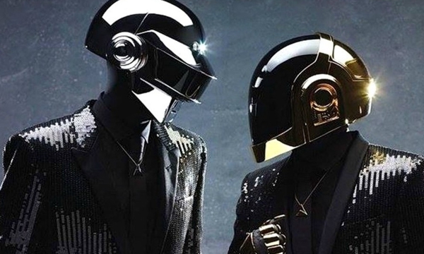 Exposiciones de Daft Punk y de la Fed Exposiciones de Daft Punk y de la Fed