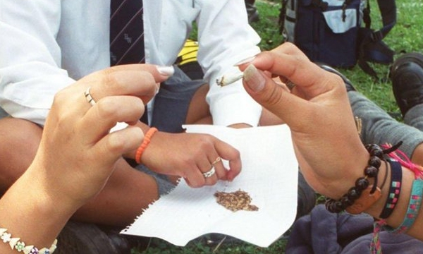 Capturados-por-vender-droga-a-estudiantes.jpg