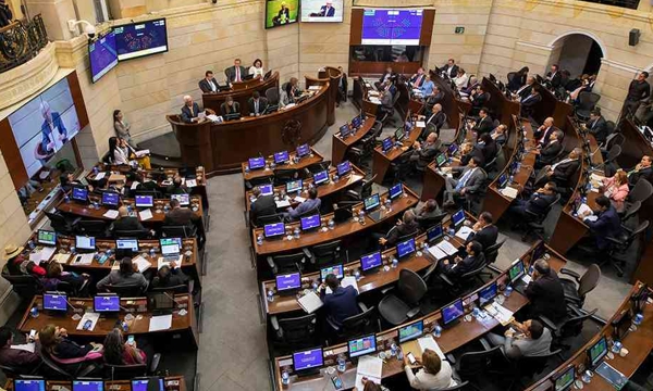 CONGRESISTAS-CONTRATISTAS