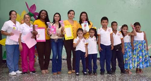 Estrategia-Tu-Mundo-Tus-Sentidos-se-desarolla-en-Miranda-Cauca2.jpg
