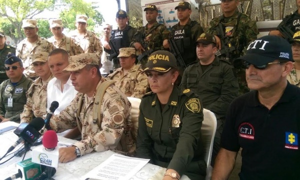 LOS-UNIFORMADOS LOS-UNIFORMADOS