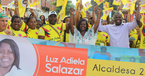 Luz-Adiela-Salazar-avanza-con-su-programa-Construyendo-Confianza Luz-Adiela-Salazar-avanza-con-su-programa-Construyendo-Confianza