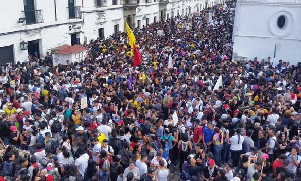 LOS-SORDOS-YA-NO-HABLAN LOS-SORDOS-YA-NO-HABLAN