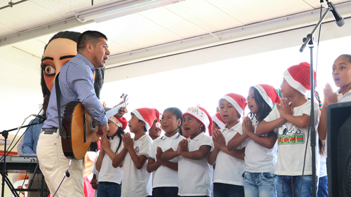 Comfacauca-da-la-bienvenida-a-la-Navidad-con-el-Festival-de-Villancicos-2.jpg