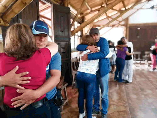 La-clave-de-ser-feliz-con-el-doctor-Anti-Estrés.gif