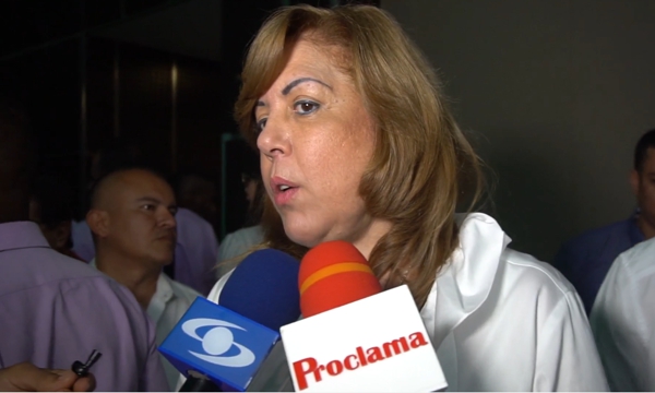 gobernadora-Clara-Luz-Roldán-González