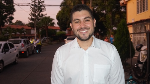 Campaña-Al-barrio-y-pa’lante-se-inició-en-la-comuna-2-de-Palmira-7.jpg