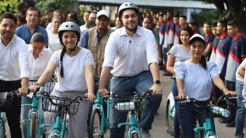 Campaña-Al-barrio-y-pa’lante-se-inició-en-la-comuna-2-de-Palmira.jpg