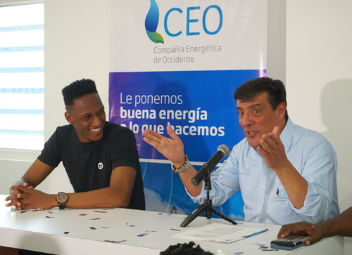 Yerry Mina y CEO anotaron un golazo por la educación