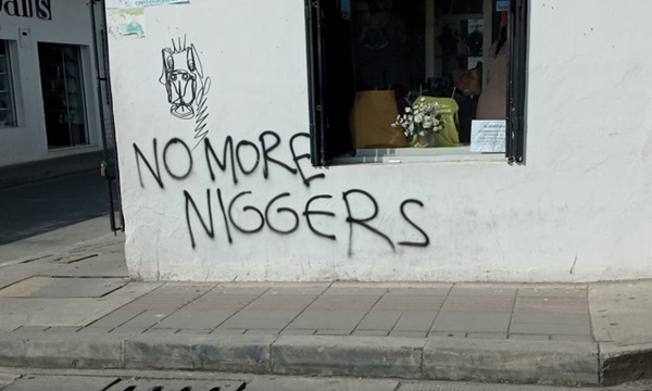 ¡De-aquí-no-nos-vamos-1.jpg