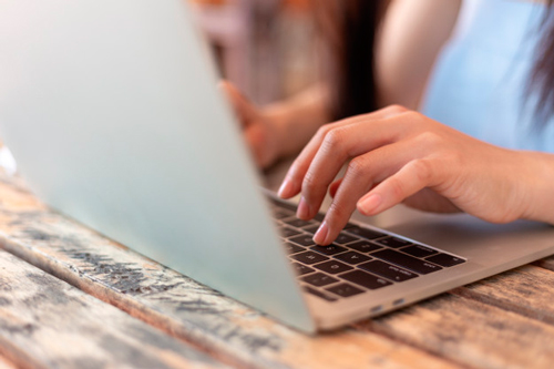 Cómo-solicitar-servicios-de-CEO-en-Internet.jpg