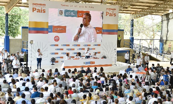 PANDEMIA-Y-DINEROS-DE-LAS-REGALIAS.jpg