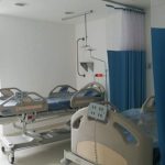 Hospital San José adquiere camas y respiradores para combatir el coronavirus