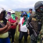 Indígenas retuvieron a 31 militares y policías