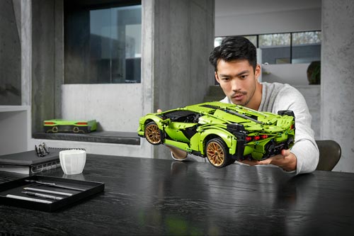 Lanzan-Lamborghini-en-lego..