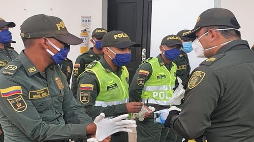 Policías-fueron-dotados-con-950-tapabocas-lavables.jpg