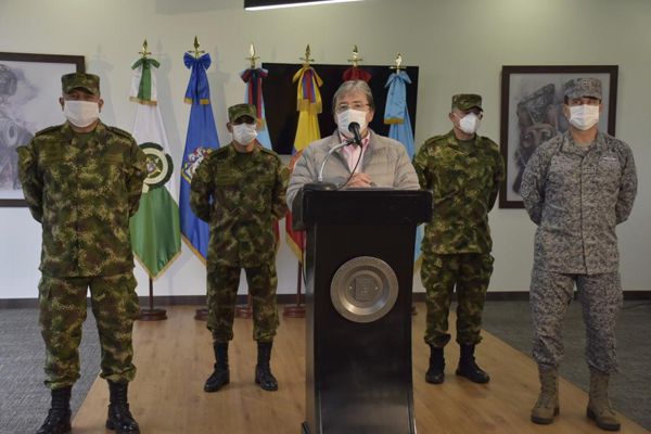 Salen-12-oficiales-del-Ejército-por-chuzadas-ilegales.jpg